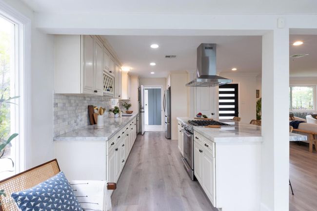B LivingSpaces-4 | Image 15