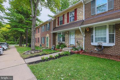 9061 Lambskin Lane, Townhouse with 4 bedrooms, 2 bathrooms and null parking in COLUMBIA MD | Image 2