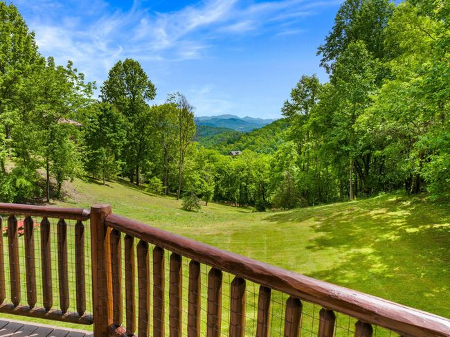 2414 Walnut Cove Way, House other with 4 bedrooms, 6 bathrooms and null parking in Sevierville TN | Image 63