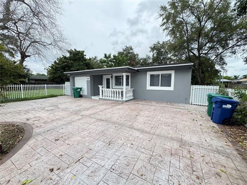 2921-2921 Nw 94th St, Miami, FL, 33147 | Card Image