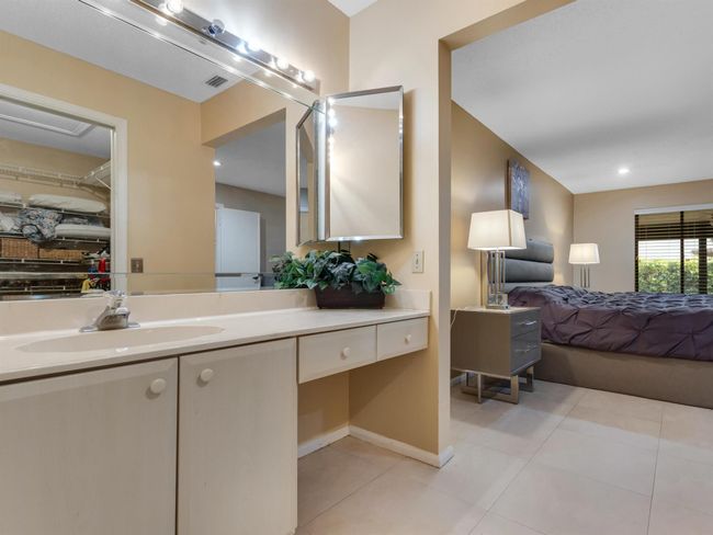 10088 Laurelwood Pl, Condo with 2 bedrooms, 2 bathrooms and null parking in Boynton Beach FL | Image 25