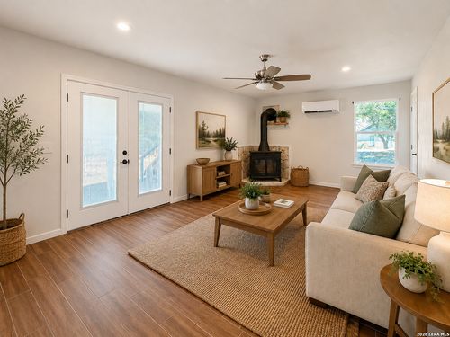 614 Red Oak Woods, Canyon Lake, TX, 78133-5122 | Card Image