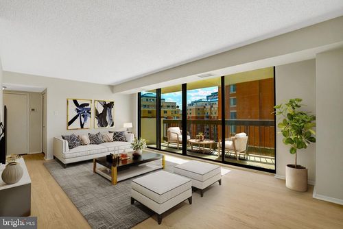 807-3800 Fairfax Dr, ARLINGTON, VA, 22203-1716 | Card Image