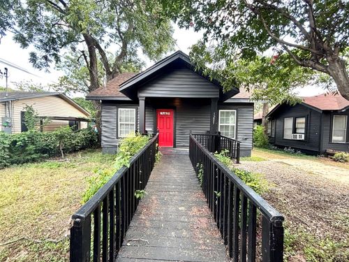 1205 Leona St, Austin, TX, 78702-2117 | Card Image