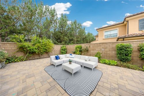 182 Frontier, Irvine, CA, 92620-7337 | Card Image