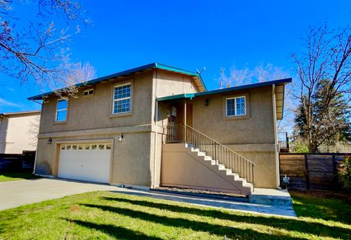 125 Kimick Way, Red Bluff, CA, 96080-2469 | Card Image