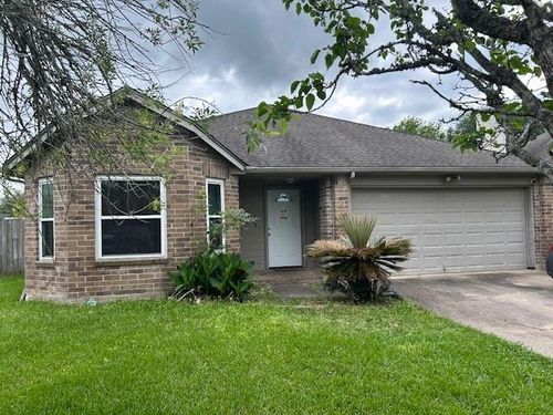 5010 Chase Stone Dr, Bacliff, TX, 77518-2436 | Card Image