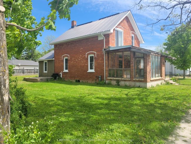 24 Elizabeth St W, House other with 3 bedrooms, 2 bathrooms and 4 parking in Creemore ON | Image 5
