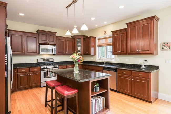 835 S Chatham Ave, House other with 4 bedrooms, 5 bathrooms and 2 parking in Elmhurst IL | Image 8