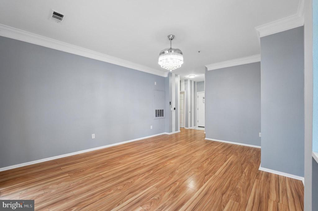 Residential in MCLEAN 5
