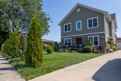 1104 E Irving Park Road, House other with 5 bedrooms, 2 bathrooms and 2 parking in Itasca IL | Image 1