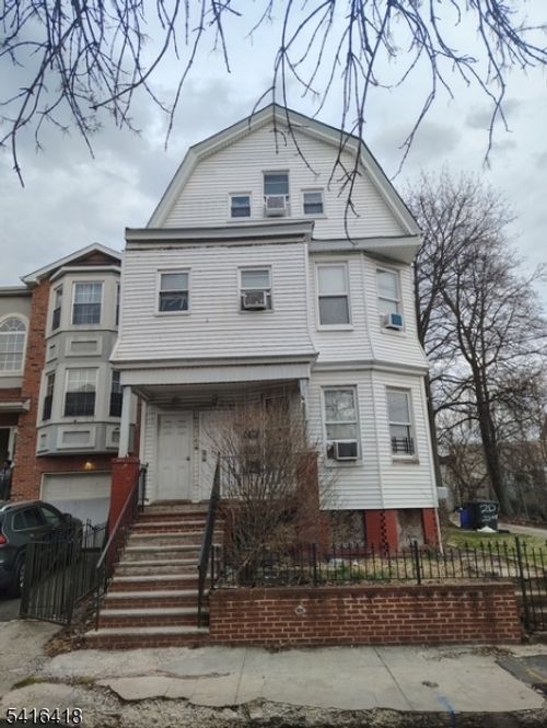 20 22nd St, Irvington, NJ, 07111-3618 | Card Image