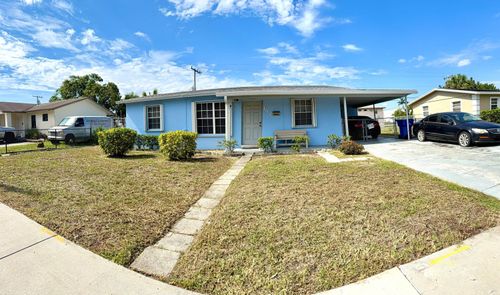1117 W 23rd St, Riviera Beach, FL, 33404-4201 | Card Image