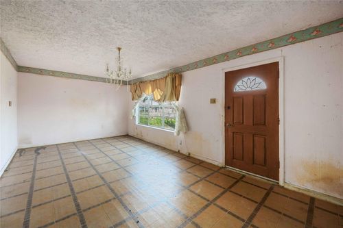 7506 W Knoll St, Houston, TX, 77028-2414 | Card Image