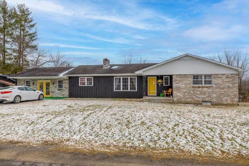 27 Royal St, Peterstown, WV, 24963 | Card Image