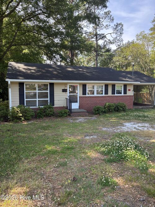 311 W Williamson St, Whiteville, NC, 28472-3132 | Card Image