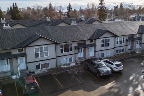 24-5302 47 St, Camrose, AB, T4V1K6 | Card Image