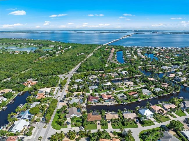 994 Whelk Drive, House other with 3 bedrooms, 2 bathrooms and null parking in Sanibel FL | Image 31