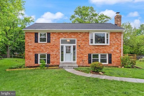 4010 Mapleton Dr, CHANTILLY, VA, 20151-3424 | Card Image