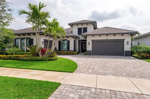 9228 Coral Isles Cir, Palm Beach Gardens, FL, 33412-2496 | Card Image