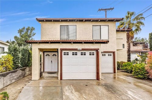 3963 Pennsylvania Ave, La Crescenta, CA, 91214-3757 | Card Image