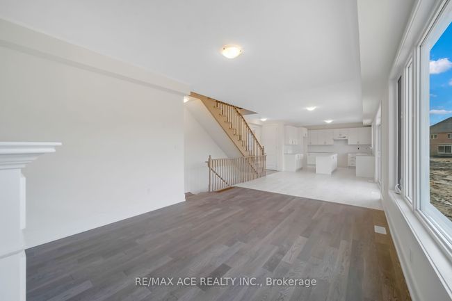 81 Golden Meadows Dr, House other with 4 bedrooms, 4 bathrooms and 6 parking in Otonabee ON | Image 10