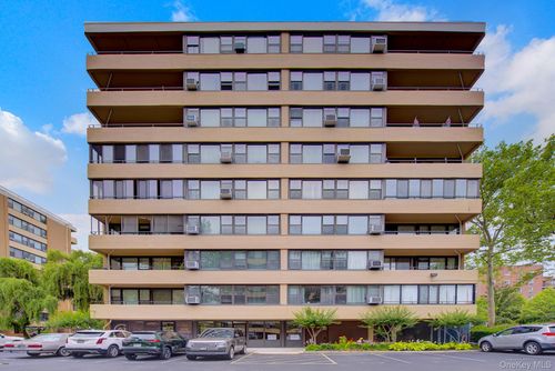 2c-166-10 Powells Cove Blvd, Beechhurst, NY, 11357 | Card Image