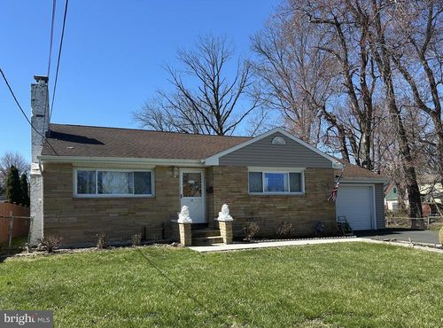 13 Decou Ave, Ewing, NJ, 08628-2908 | Card Image