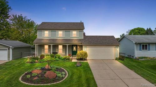 2832 Warrior Drive, Wixom, MI, 48393 | Card Image