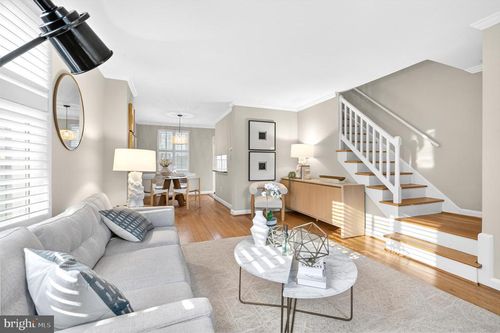 a-3507 S Stafford St, ARLINGTON, VA, 22206-1811 | Card Image