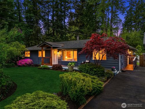 10511 90th St Ne, Lake Stevens, WA, 98258-8948 | Card Image