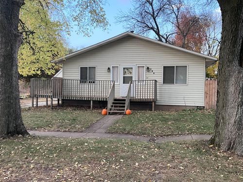 108 E Race St, San Jose, IL, 62682-9756 | Card Image