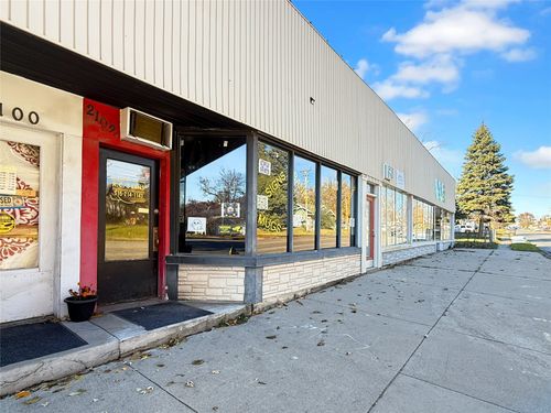 2102 E 14th Street, Des Moines, IA, 50316 | Card Image