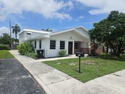 1701 N M St, Lake Worth Beach, FL, 33460-6622 | Card Image