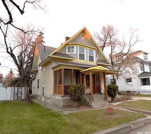 430 Ominica St W, Moose Jaw, SK, S6H1X8 | Card Image