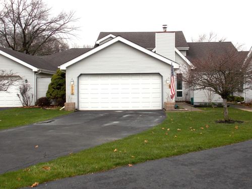 242 Bluegrass, Schererville, IN, 46375 | Card Image