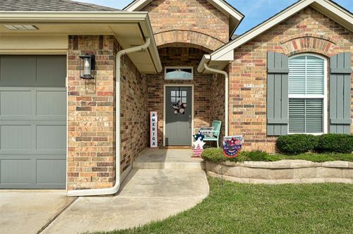 8729 Yassir Blvd, Yukon, OK, 73099-3592 | Card Image
