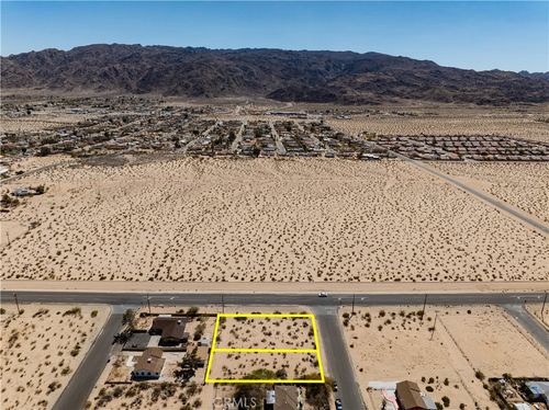 5681 Chia Ave, 29 Palms, CA, 92277-1331 | Card Image