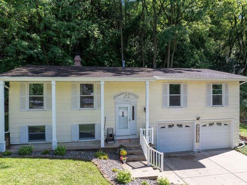 1026 Glen Echo Rd, Winona, MN, 55987-5000 | Card Image