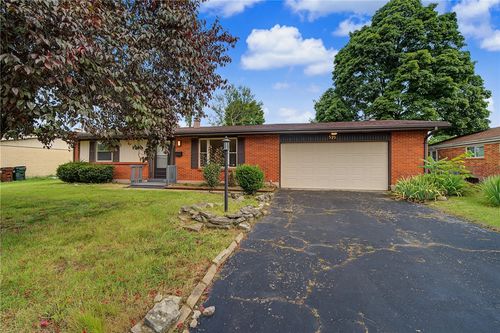525 Burgess Ave, Dayton, OH, 45415-2636 | Card Image