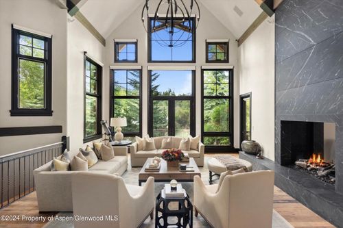 27 Nighthawk Ln, Aspen, CO, 81611 | Card Image
