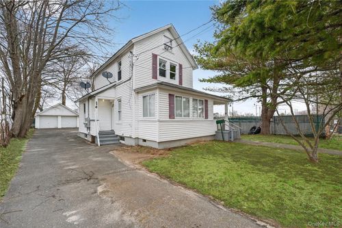 21 Maple Ave, Port Jefferson Station, NY, 11776-1237 | Card Image