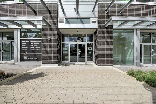 404-9015 120 St, Delta, BC, V4C0E3 | Card Image