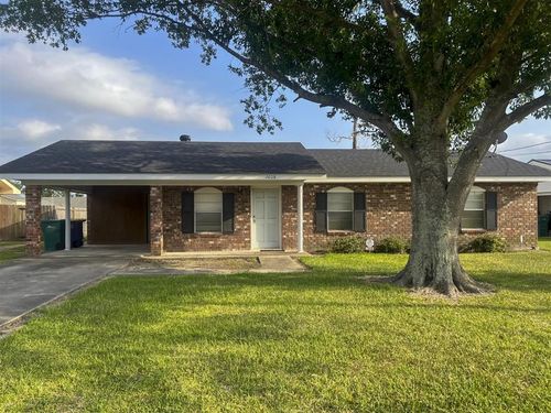 2608 Mary Ann Dr, Sulphur, LA, 70663-7338 | Card Image