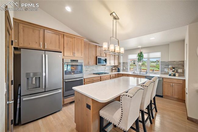 12692 Clark Peak Ct, House other with 5 bedrooms, 5 bathrooms and 6 parking in Peyton CO | Image 9