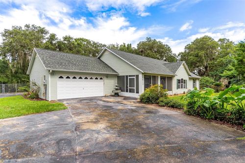 1412 Cr 448a, Lake Panasoffkee, FL, 33538-5214 | Card Image