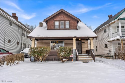 11806 Farringdon Ave, Cleveland, OH, 44105-2508 | Card Image