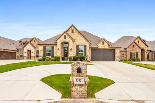 12421 Eagle Narrows Dr, Fort Worth, TX, 76179-6662 | Card Image