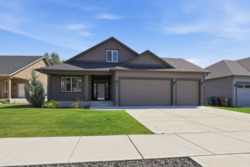 8318 N Summerhill Ln, Spokane, WA, 99208-6914 | Card Image