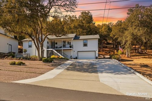 19468 Park Ridge Dr, Hidden Valley Lake, CA, 95467-8591 | Card Image